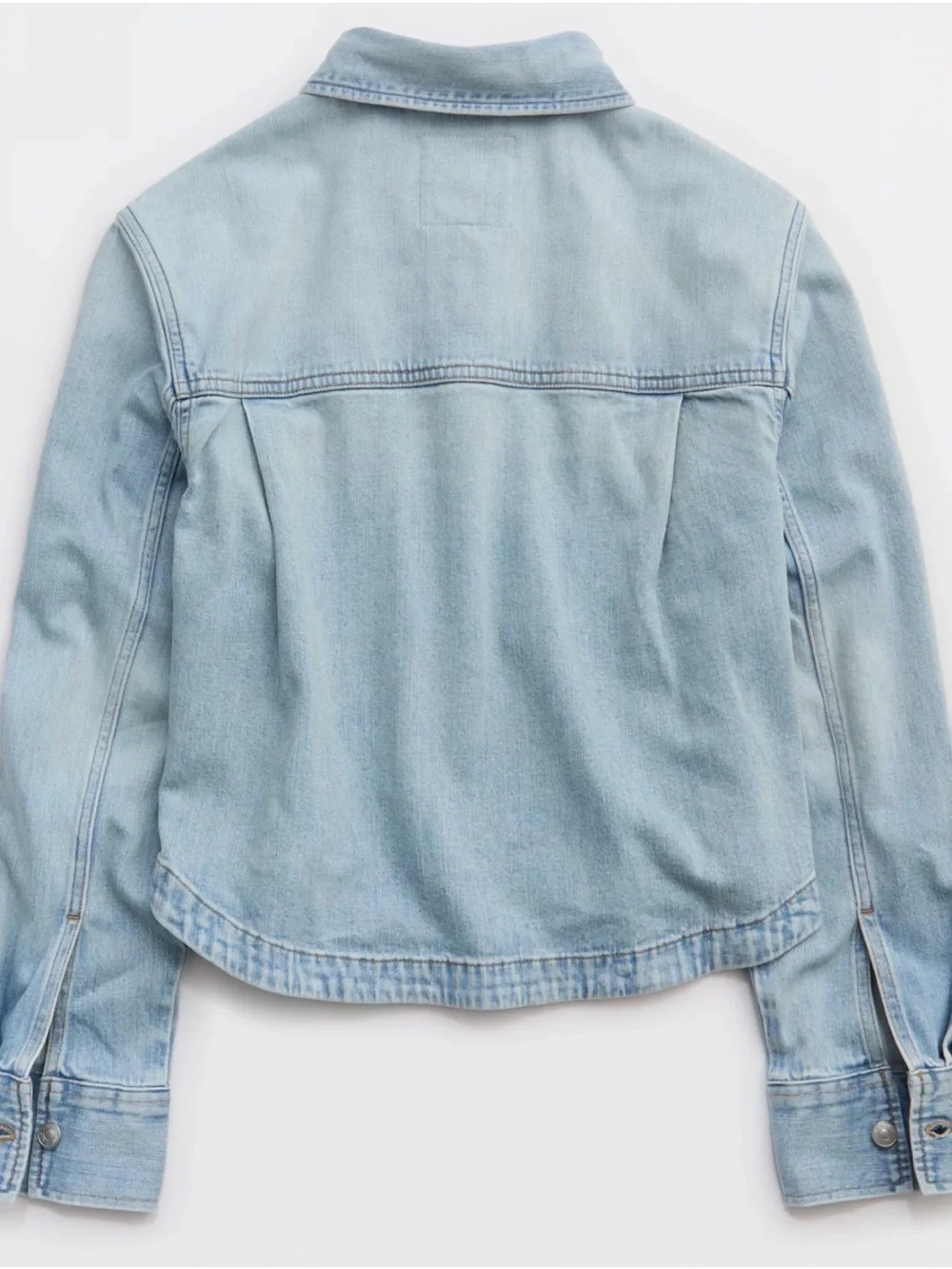 NWT Aerie Cropped Buttondown Shirt Light Wash Cropped Denim Jacket - Light Blue - Picture 4 of 10